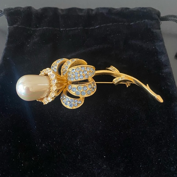 Ivana Trump Brooch - Picture 3 of 5